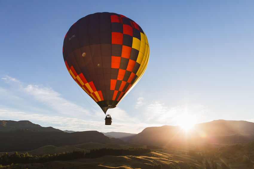 nicolaberry_wk14_Sunrise Balloon Ride, Queenstown, New Zealand