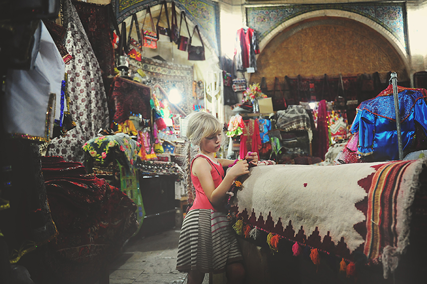 06-Kirsty Larmour Week 36_in the bazaar_Iran