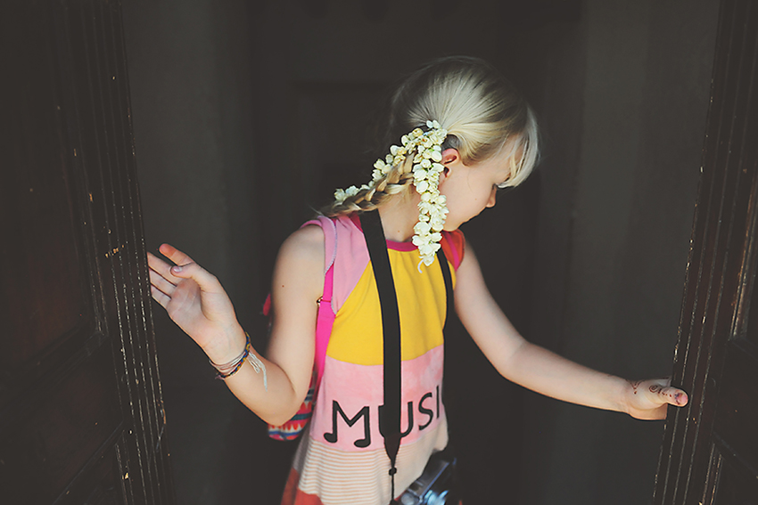 Kirsty Larmour_flowers in her hair_Dubai_Week 20