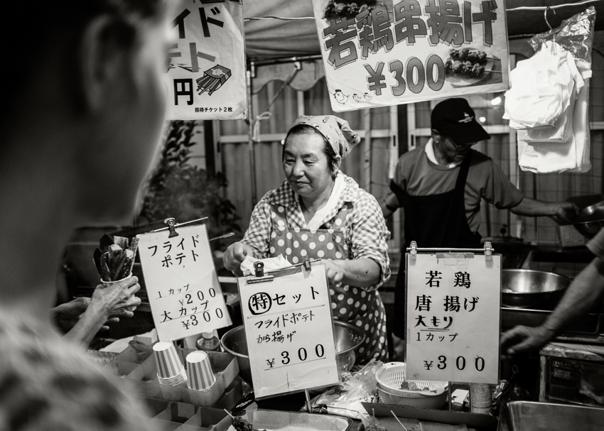 Deb-Schwedhelm-buying-frieds-Zushi-Japan