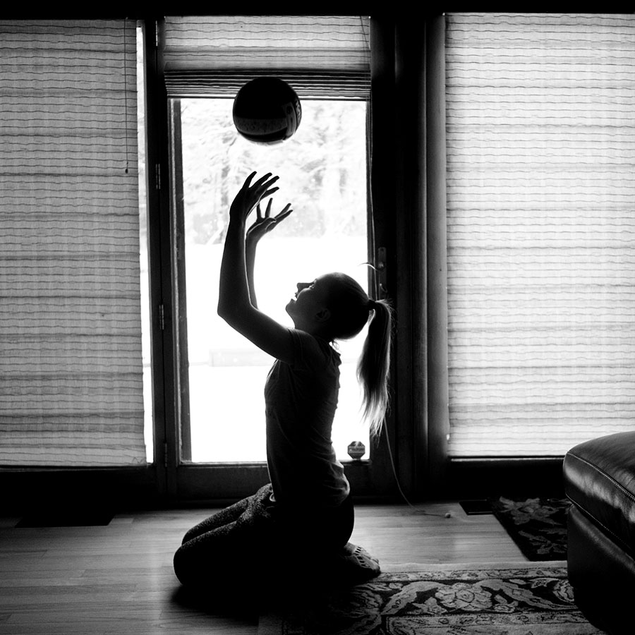 WYWH_Wk3_2017_KarenPorter_Vollleyball_Practice_at_Home_NY