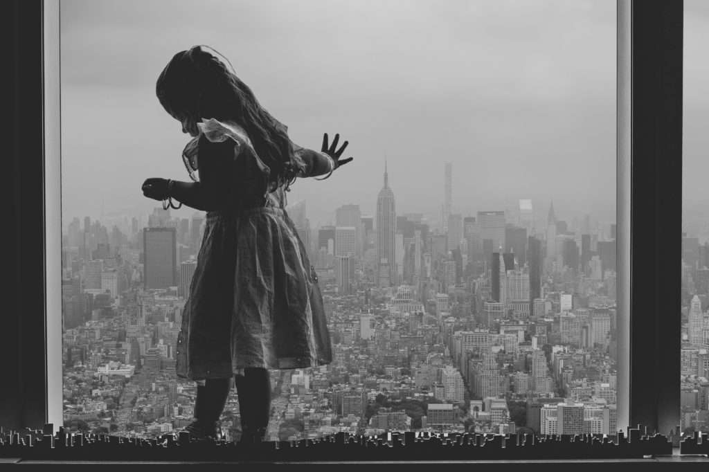 colleen_putman_little_girl_on_top_of_the_world_manhattan