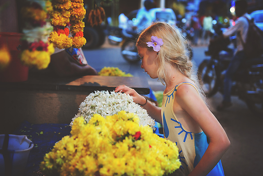 Kirsty Larmour_picking flowers_Goa_India_week17