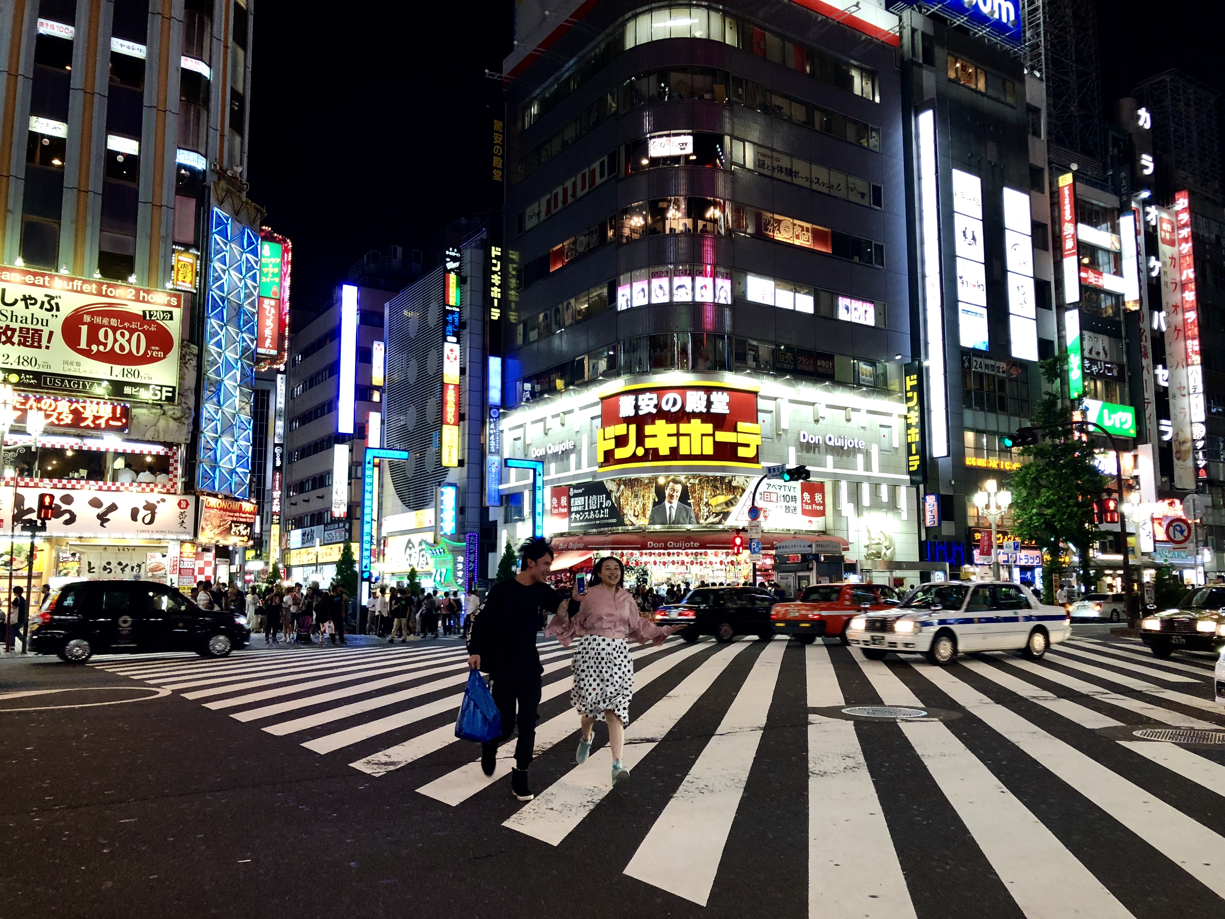 colleen_putman_neon_city_shinjuku_japan